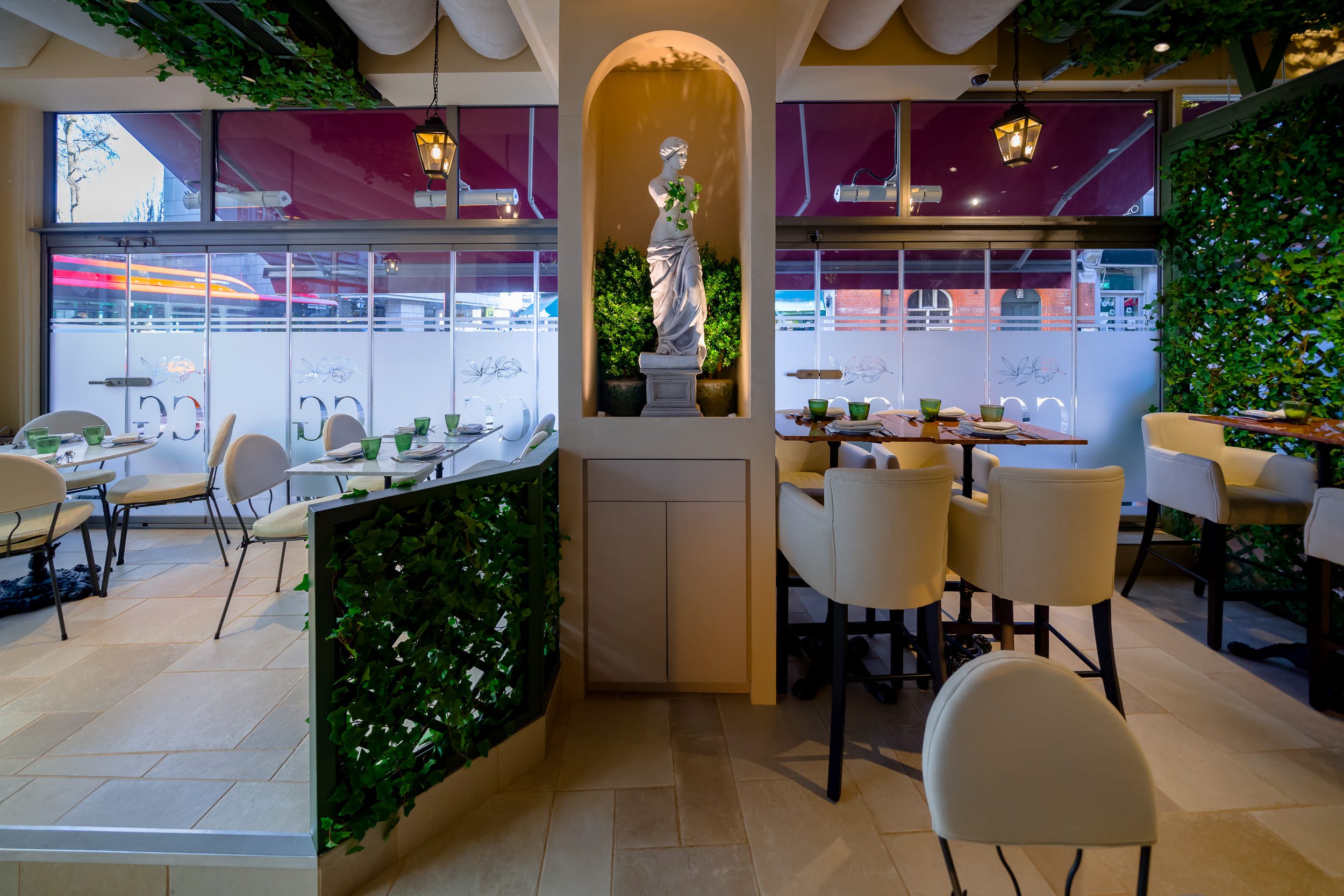 gs-contracts-como-gardens2