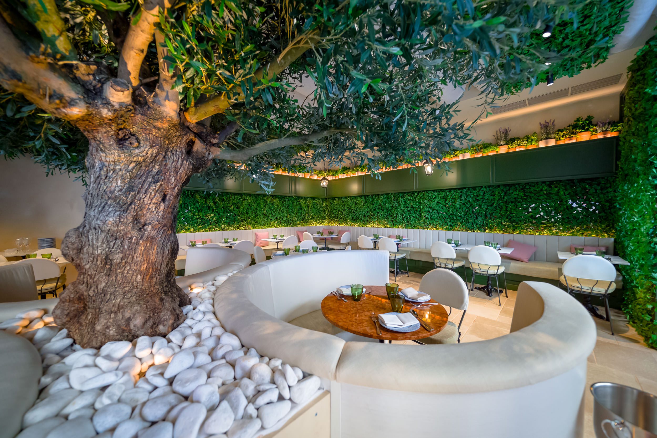 gs-contracts-como-gardens4